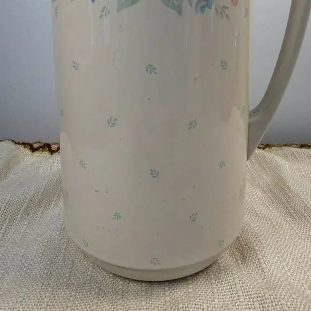 Crown-Corning Thermique 1QT Insulated Carafe